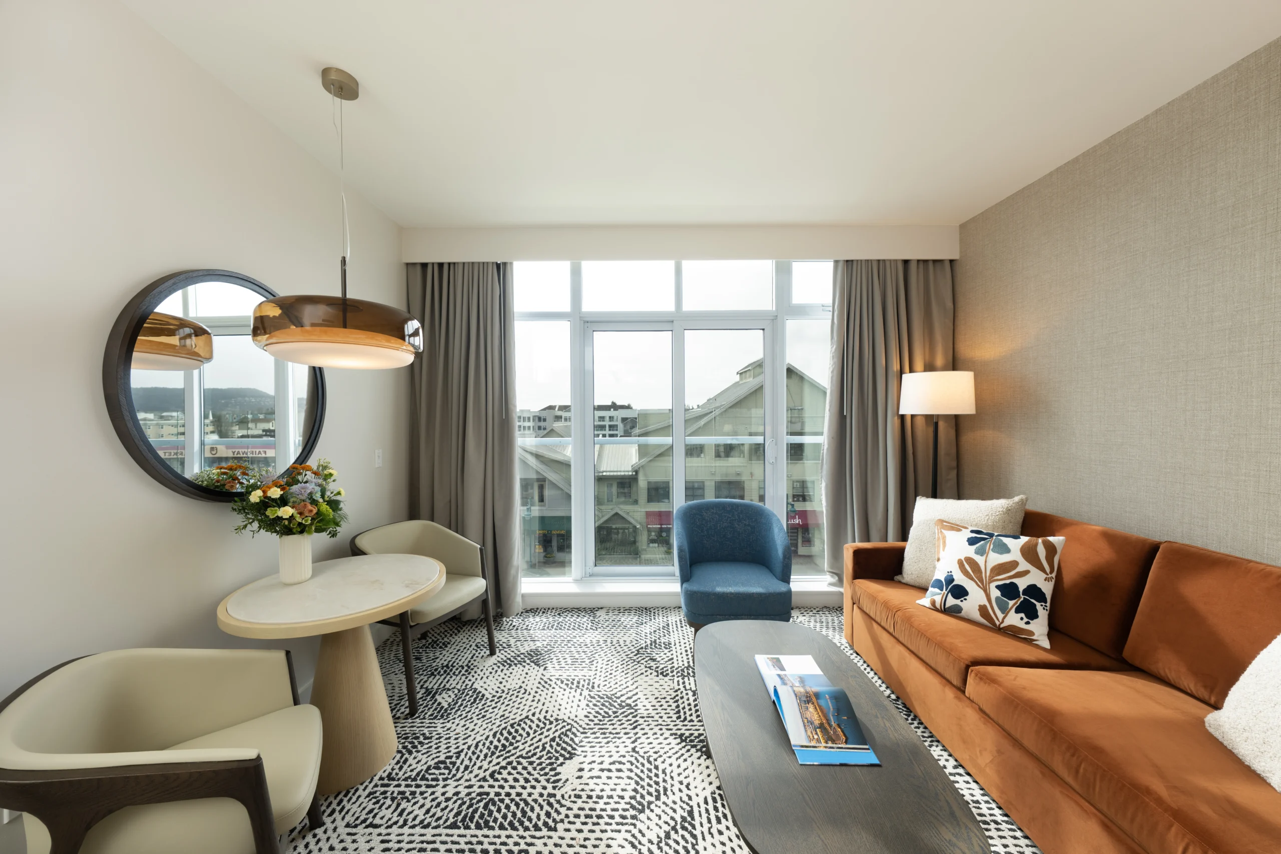 Costal-Kingthesidneypierhotelandsparoomsaftercosmeticupgrades-3