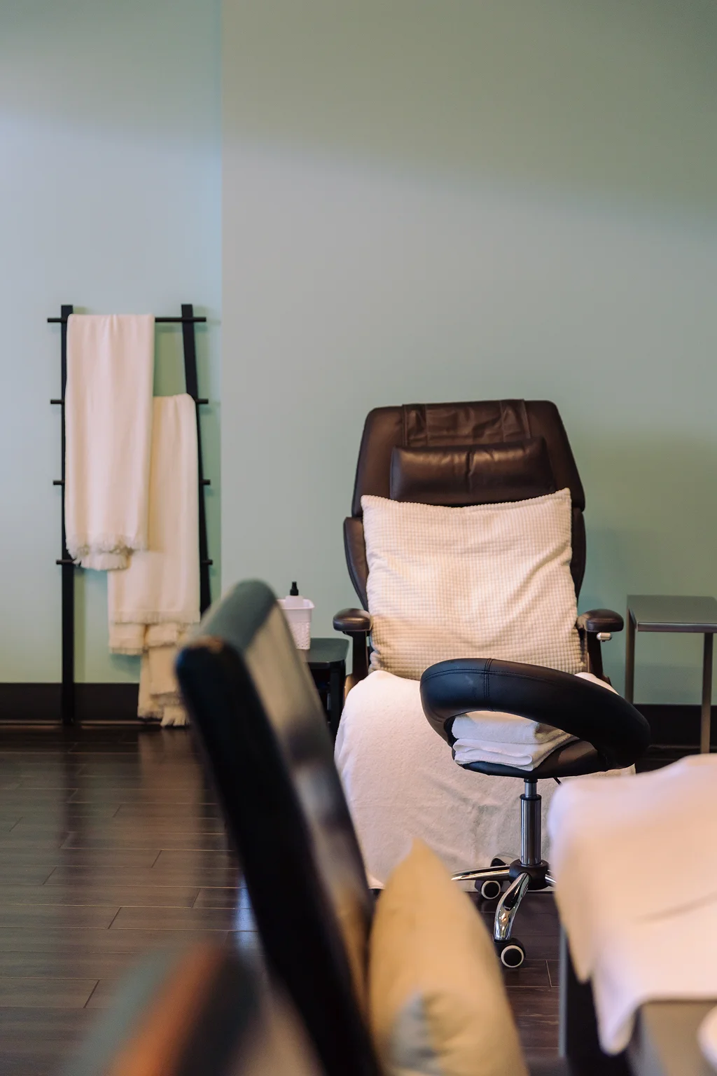 pedi chair pretty 1
